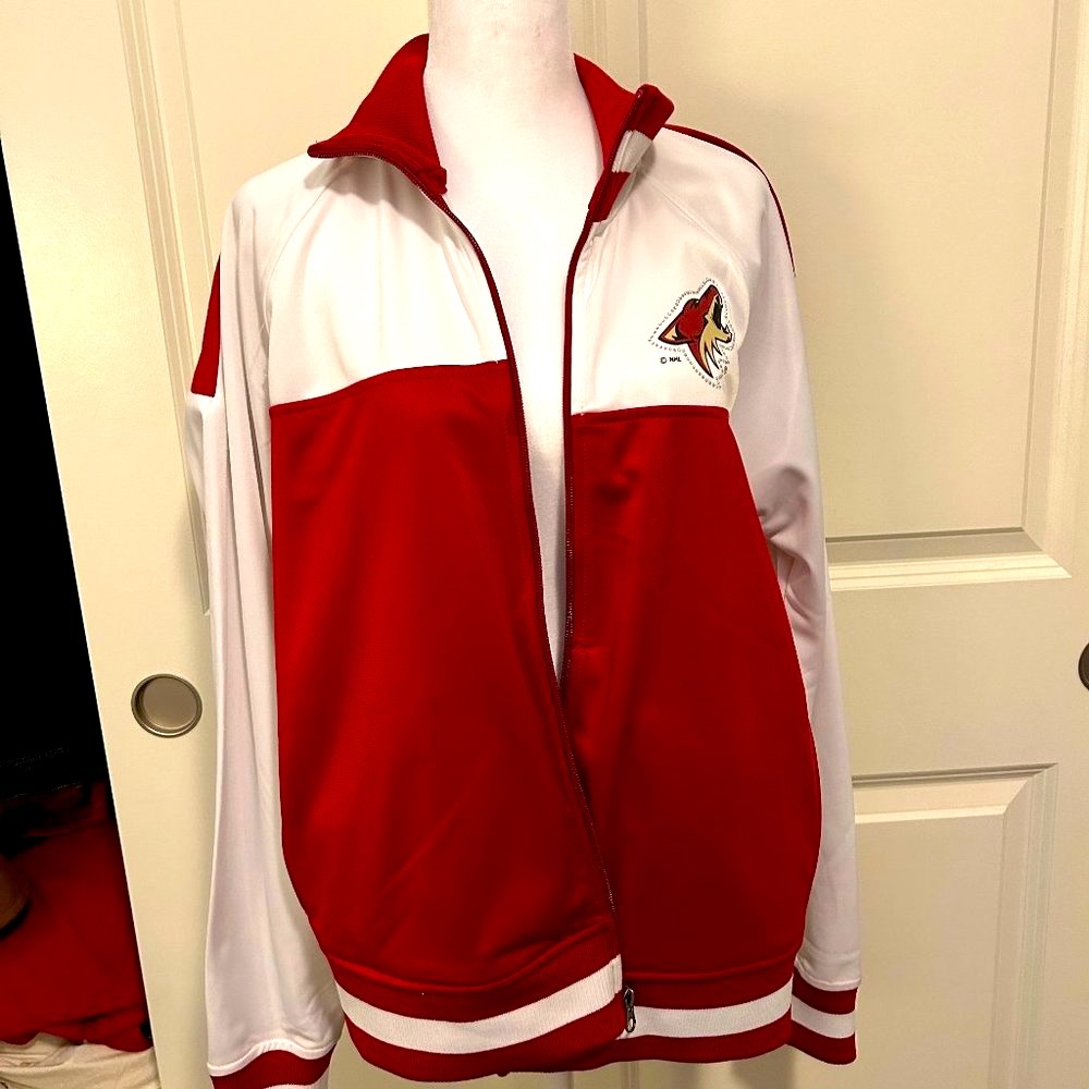 Arizona Coyotes Cheerleader Jacket - Size L . SOLD OUT !